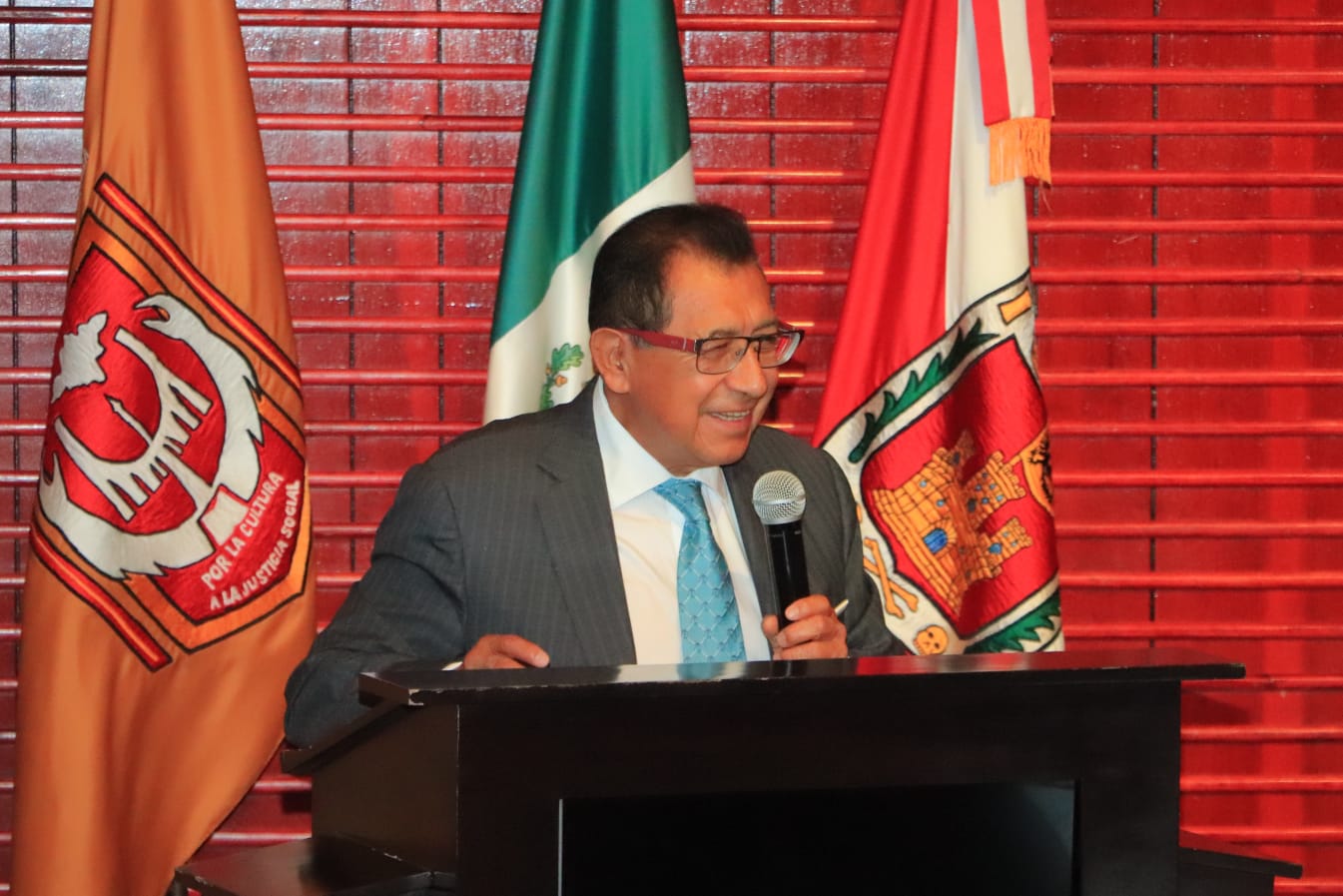 Inauguró Rector de la UATx Simposio de bioética en la primera infancia